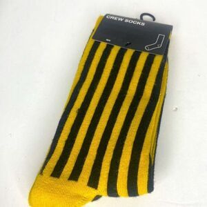 NEW…Yellow/Black pin-striped MEN’s crew socks OS (one size) from Forever21 MEN